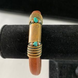 Vintage hand made bracelet. B5